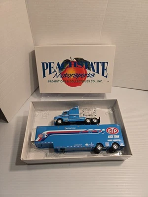 RARE Peachstate Richard Petty / Bobby Hamilton #43 1/64 Hauler 1/1800 - Image 1 of 4