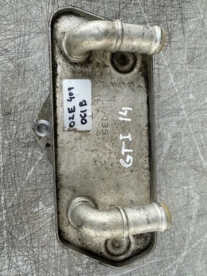 2014 Volkswagen Golf GTI MK6 REFRIGERADOR DE ÓLEO DE TRANSMISSÃO AUTOMÁTICA FABRICANTE DE EQUIPAMENTO ORIGINAL - Imagem 1 de 3