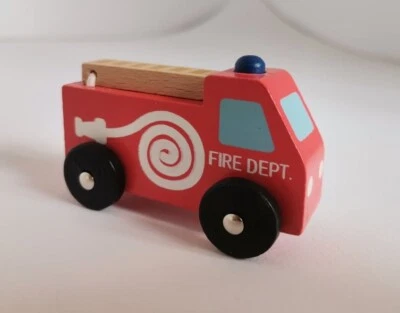 Trudi Sevi 82119 Miniature Camion dei Pompieri in Legno Giocattolo Età 3+ Nuovo - Immagine 1 di 4