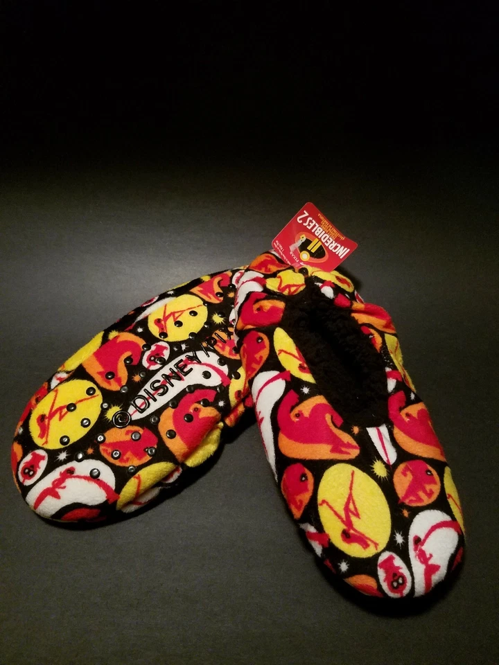 Incredibles 2 Disney Pixar Fuzzy Babba Womens Slipper Socks Size S/M 5-7 NEW  - Image 1 of 1