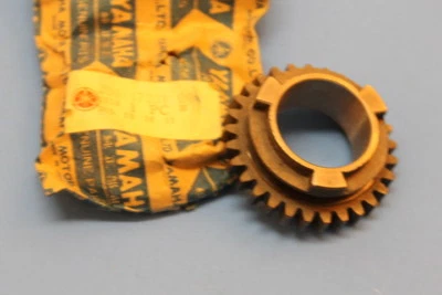 NOS YAMAHA OEM 2ND WHEEL GEAR 1972 U7 U7E PART# 296-17221-00-00 - Imagem 1 de 4
