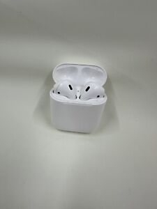 Apple Airpods 1st Generation with White Charging case