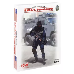 ICM 16101 Plastic model kit figures Scale 1:16 S.W.A.T Team Leader - kits models - Picture 1 of 16