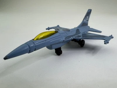 Matchbox Sky Busters 2006 F-16 Fighter Jet New - Image 1 of 4