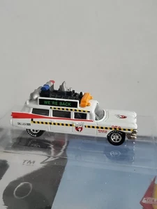 Johnny Lightning Frightning Lightning Ghostbusters Ecto-1  Rubber Tires - Picture 1 of 8