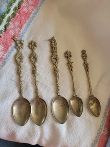 Montagnani  Italy Stamped Figural Demitasse Spoons 5 Ornate Vintage Teaspoons - Picture 1 of 5