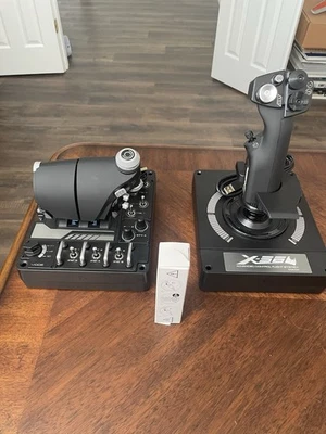 Logitech G X56 H.O.T.A.S acelerador e joystick preto - Imagem 1 de 4