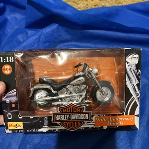Maisto Series 3 Harley Davidson 1998 95th Anniversary Model FLSTF FAT BOY 1:18 - Bild 1 von 11