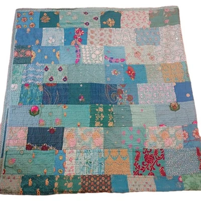 Edredón Kantha de algodón con retazos indios de colección verde azulado dorado bordado lentejuelas Cali King  Foto 1 de 4