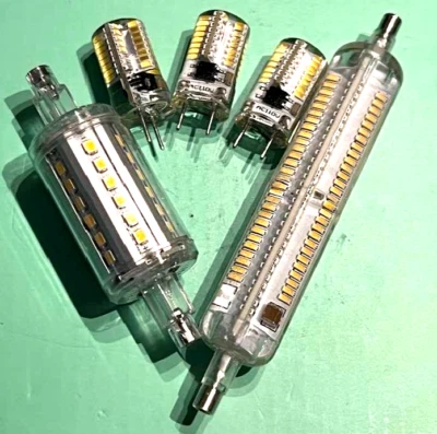 LOT 5 PCS  LED LIGHT BULBS 3 x G8 BI-PIN 64 3014 DIMMABLE 120V 2 x UNKNOWN - Image 1 of 4