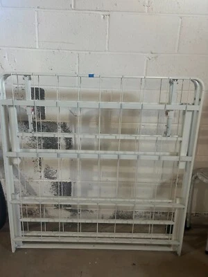 Marco de cama doble de acero plegable de alto perfil Mainstays de 14" - negro Foto 1 de 4