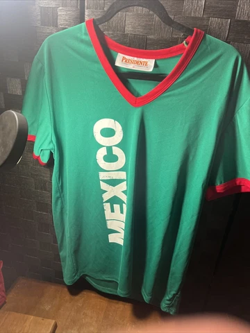 Mexico Presidente Brandy Master Margarita #9 Large Green Soccer Jersey Red Ring Cover