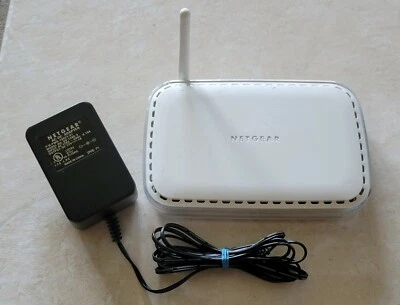 NETGEAR 108 Mbps Wireless Firewall Router WGT624 v3 - Image 1 of 4