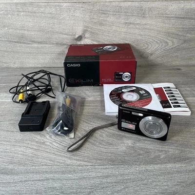 Casio Exilim EX-Z8 8.1 MP Digital Camera Black Tested Charger & Battery Boxed - Image 1 of 4