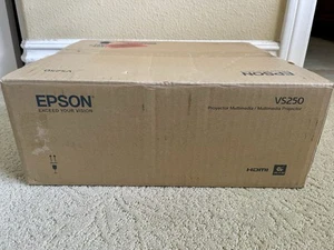 Epson VS250 3LCD Portable Projector HDMI HD 1080P w/Accessories BRAND NEW - Picture 1 of 6