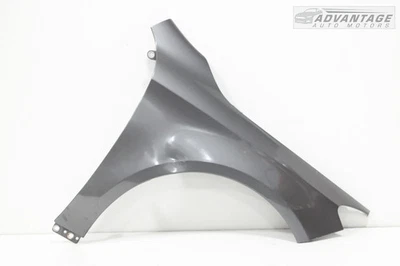 2014-2019 MERCEDES CLA250 C117 SEDAN 前右挡泥板外壳 原始设备制造商 — 第 1/4 张图片