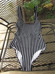 H&M Textured Black & White Vertical Stripe one piece Swimsuit/Bathing Suit sz S - Picture 1 of 10