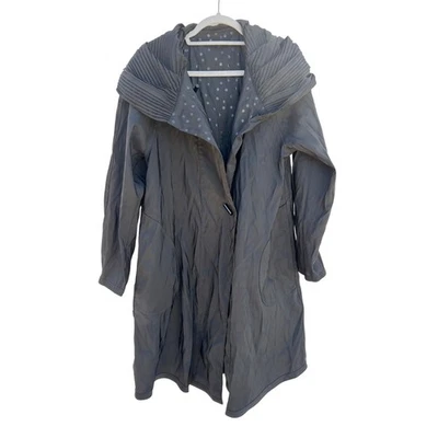 Двустороннее пальто MYCRA PAC NOW, плиссированный воротник, в горошек / однотонное - Изображение 1 из 4