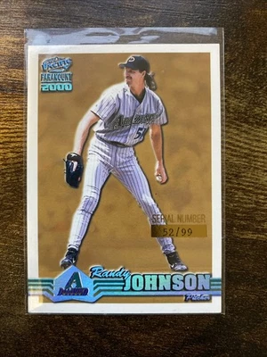 2000 Pacific Paramount Randy Johnson Holo Green /99 #13 Diamondbacks  - Image 1 of 2