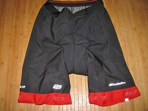 BELLWETHER ELITE CS Cycle Shorts Size XL Nylon Polyester Spandex BLACK with RED - Picture 1 of 3