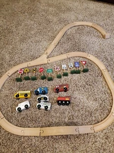 Melissa & Doug Wooden Train Transportation Track Set With Signs - Picture 1 of 4