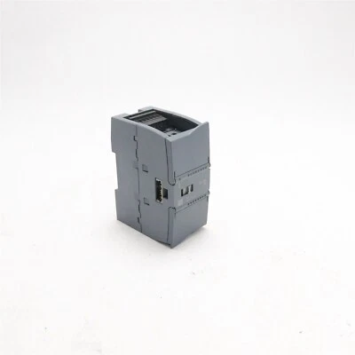 SIEMENS SIMATIC ANALOG OUTPUT S7-1200 SM 1232 AQ 24V 6ES7 232-4HD32-0XB0 - Image 1 of 3