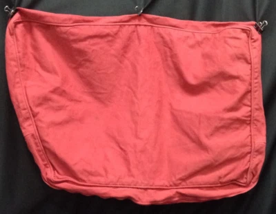 PB Basic Seccional Canto Grande TRASEIRO Almofada SOMENTE CAPA DESLIZANTE Sarja Cranberry 32x19 - Imagem 1 de 4