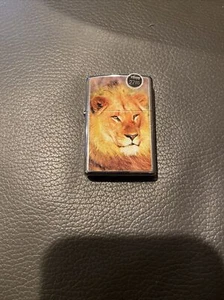 ZIPPO LIGHTER LION 2005 RETIRED SEALED NEW  BIG CAT ANIMAL COLLECTION - Picture 1 of 3