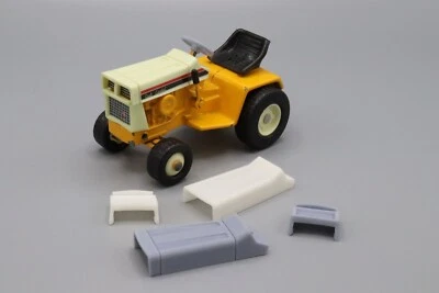 128/129 Lawn Tractor Hood – Ertl – For International Cub Cadet – 16th Scale - Image 1 of 4