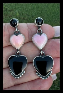 NAVAJO~ROSA MUSCHEL~SCHWARZER ONYX~SS~HERZ~LANG BAUMELND~OHRRINGE~EVANGELINE PERRY - Bild 1 von 10