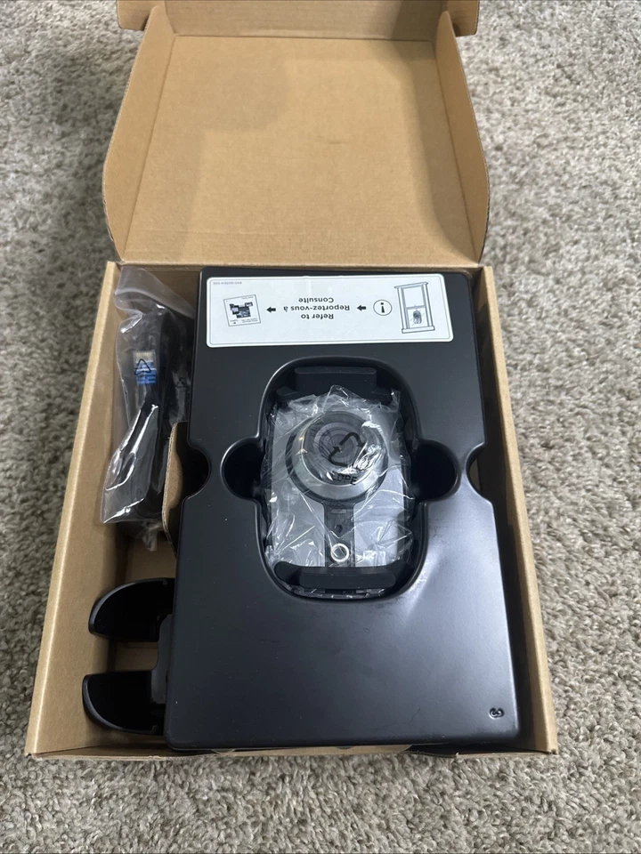 Logitech Alert 750i Indoor Master System Security Camera 720p - Image 1 of 4