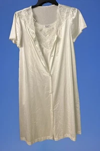 Conjunto de camisón y bata de nailon pequeño encaje de bolsillo de EE. UU. Vanity Fair de colección - Imagen 1 de 17