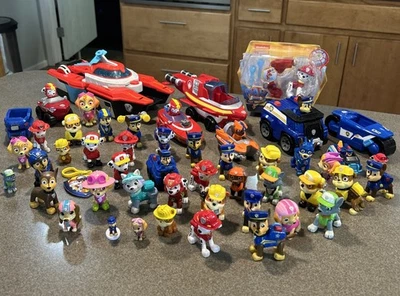 Gran Lote De Varios Juguetes Patrulla Canina Figuras Vehículos 50+ Total!! Foto 1 de 4
