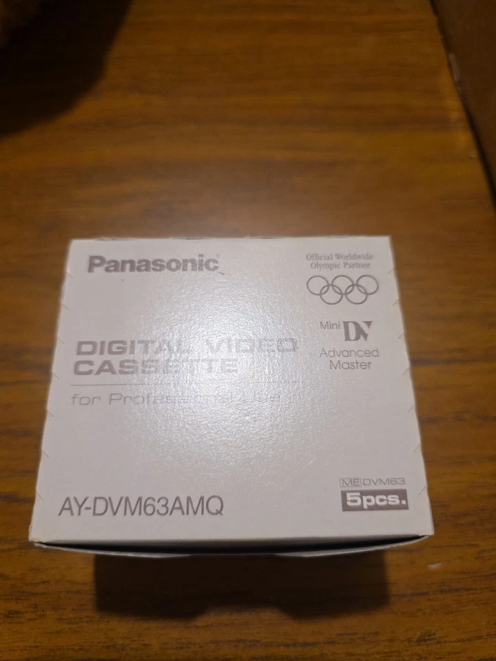 Paquete de 5 casetes de video digital Panasonic Mini DV AY-DVM63AMQ nuevos Foto 1 de 1