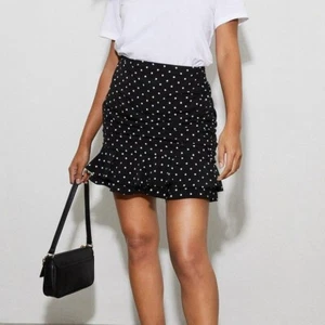 Ex Dorothy Perkins Black Polka Dot Ruched Ruffle Skirt Size 8 - 22 - Picture 1 of 4