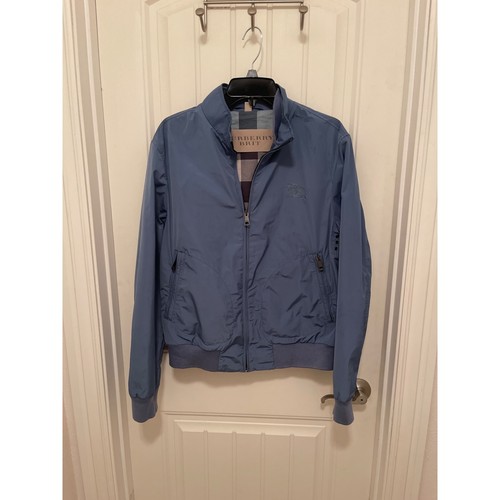 LEGGI ** LOGO in arrivo sciolto sul petto Burberry Brit uomo TAGLIA M giacca blu chiaro