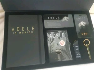 Adele in Munich VIP Package Box Keychain Badges Notebook Lanyard München 2024 - Bild 1 von 4