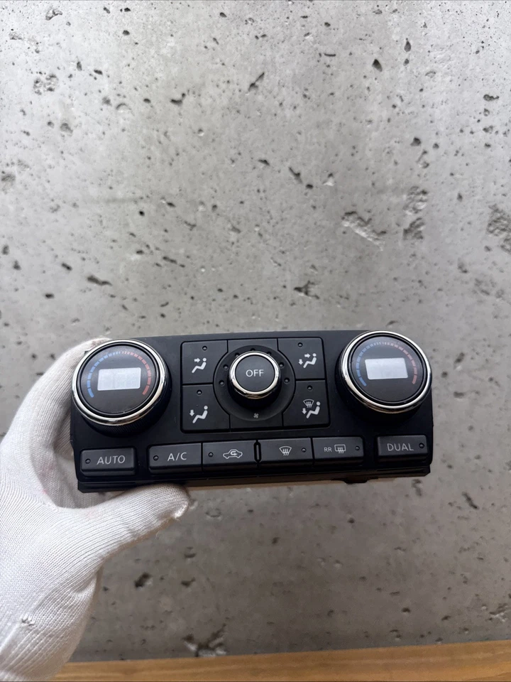 2007-2012 Nissan Altima A/C Heater Climate HVAC Temperature Unit OEM 27500-JA01A - Image 1 of 4