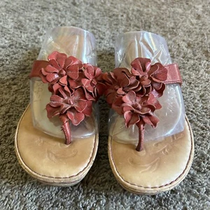 BOC Born Red Leather B77005 CQB13 US 7M Women's Thong Flip Flop Sandal - Picture 1 of 6