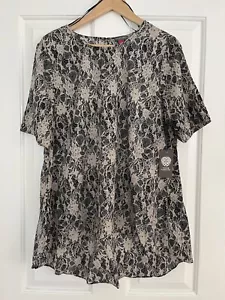 Neu mit Etikett! Vince Camuto Damenbluse Blumenmuster Spitze hellbraun schwarz 89 $ Large L - Bild 1 von 6