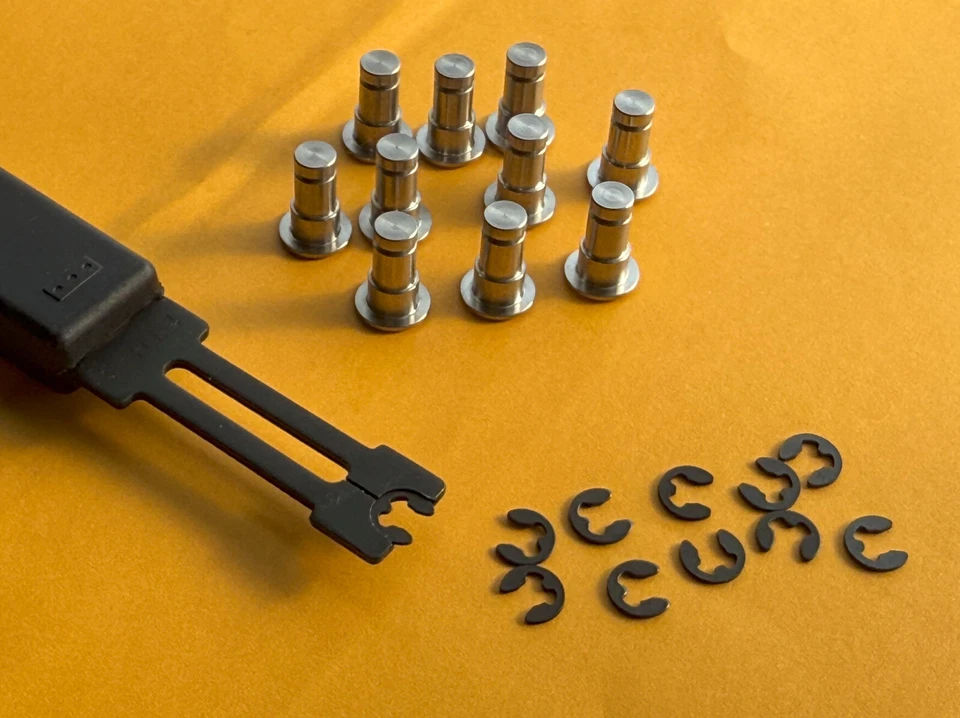  PIN (set of 10) & TOOL for BMW side case ( 71-60-7-653-002 / 71607653002 ) - Image 1 of 4