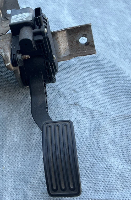 Nissan Altima 2012 pedal de gasolina OEM 2008 2009 2010 2011 Foto 1 de 1