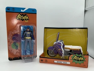 McFarlane Retro Batman '66 Classic BATGIRL Grey Blue and BATCYCLE  Yvonne Craig - Picture 1 of 20