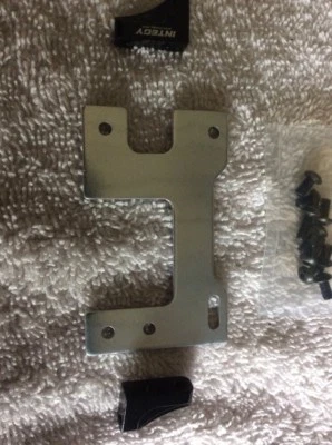 C25844BLACK Billet Machined Servo Mount Set for Custom 1/14 Semi-Tractor Truck - Image 1 of 4