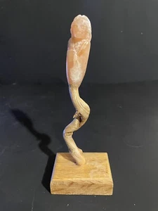 Scultura arte Navajo alabastro e radice legno nodoso donna nativa Jimmy Harvey - Foto 1 di 7