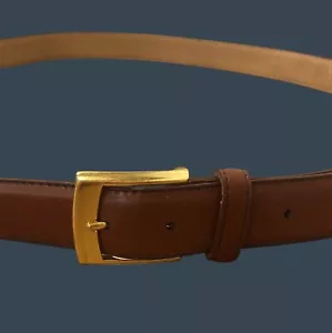 Cintura in pelle marrone caramello con fibbia dorata adatta per 53”-57” - Foto 1 di 4