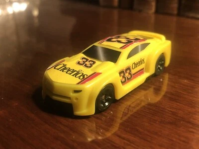 2010 CHEERIOS 33     GENERAL MILLS RACE CAR   Pull back and release for Go!!! - Image 1 of 4