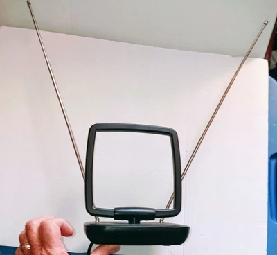 Antena interior Philips para HDTV/UHF/VHF/FM SDV5119/27  Foto 1 de 3