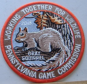 PARCHE DE TELA GRIS ARDILLA 201'3 PENNSYLVANIA GAME COMMISSION - Imagen 1 de 1