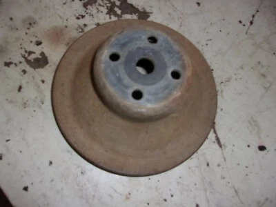 Polea bomba agua Chevrolet C10 1970 pickup 350 v8  Foto 1 de 3